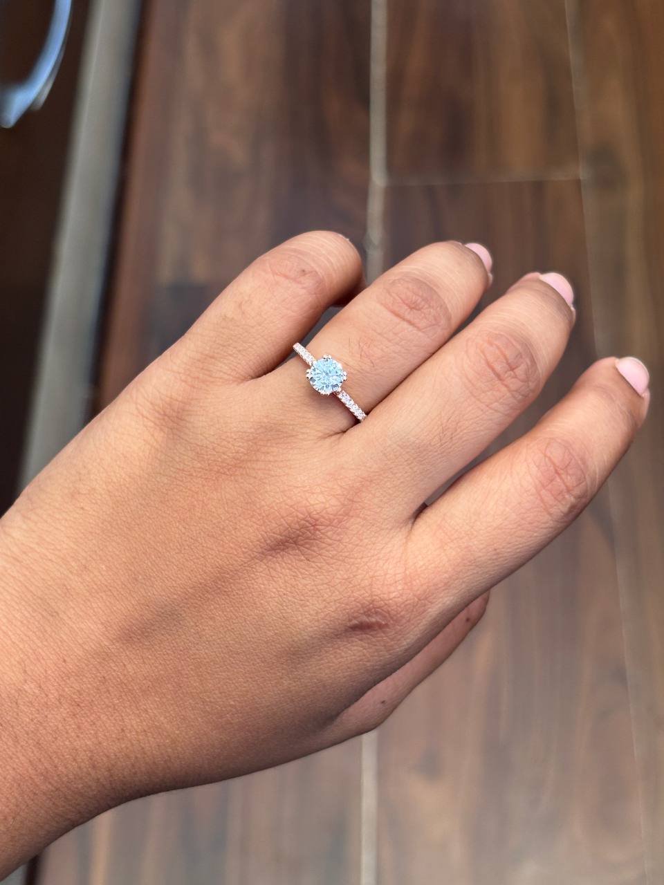 Silver nyra ring with rosegold finish
