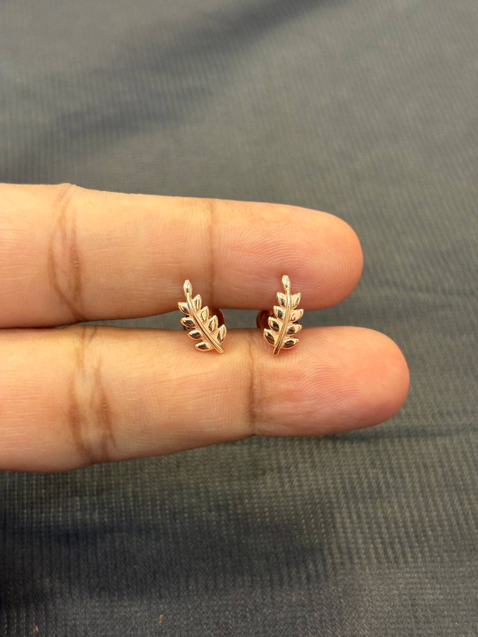 Silver casting illai stud with rosegold finish