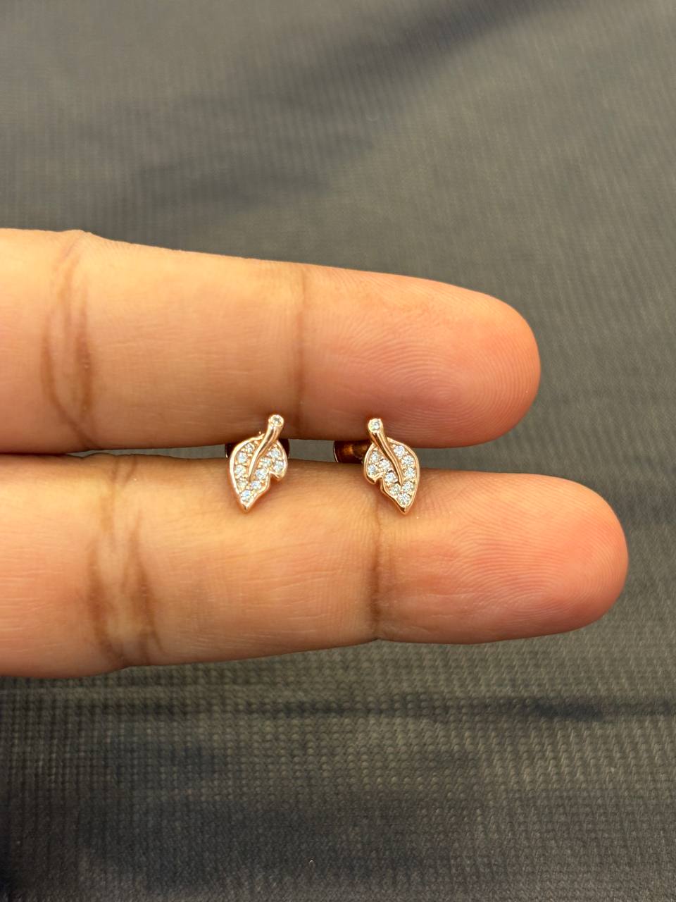 Silver fancy leaf with rosegold finish