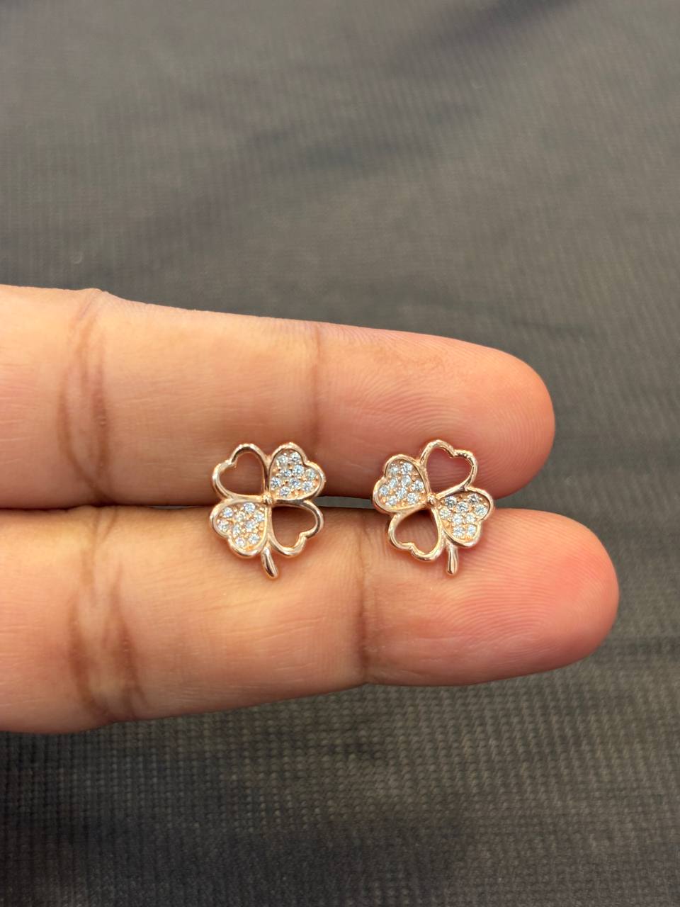 Silver diya stud with rosegold finish