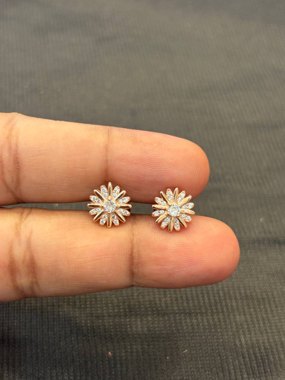 Silver sun stud with rosegold finish