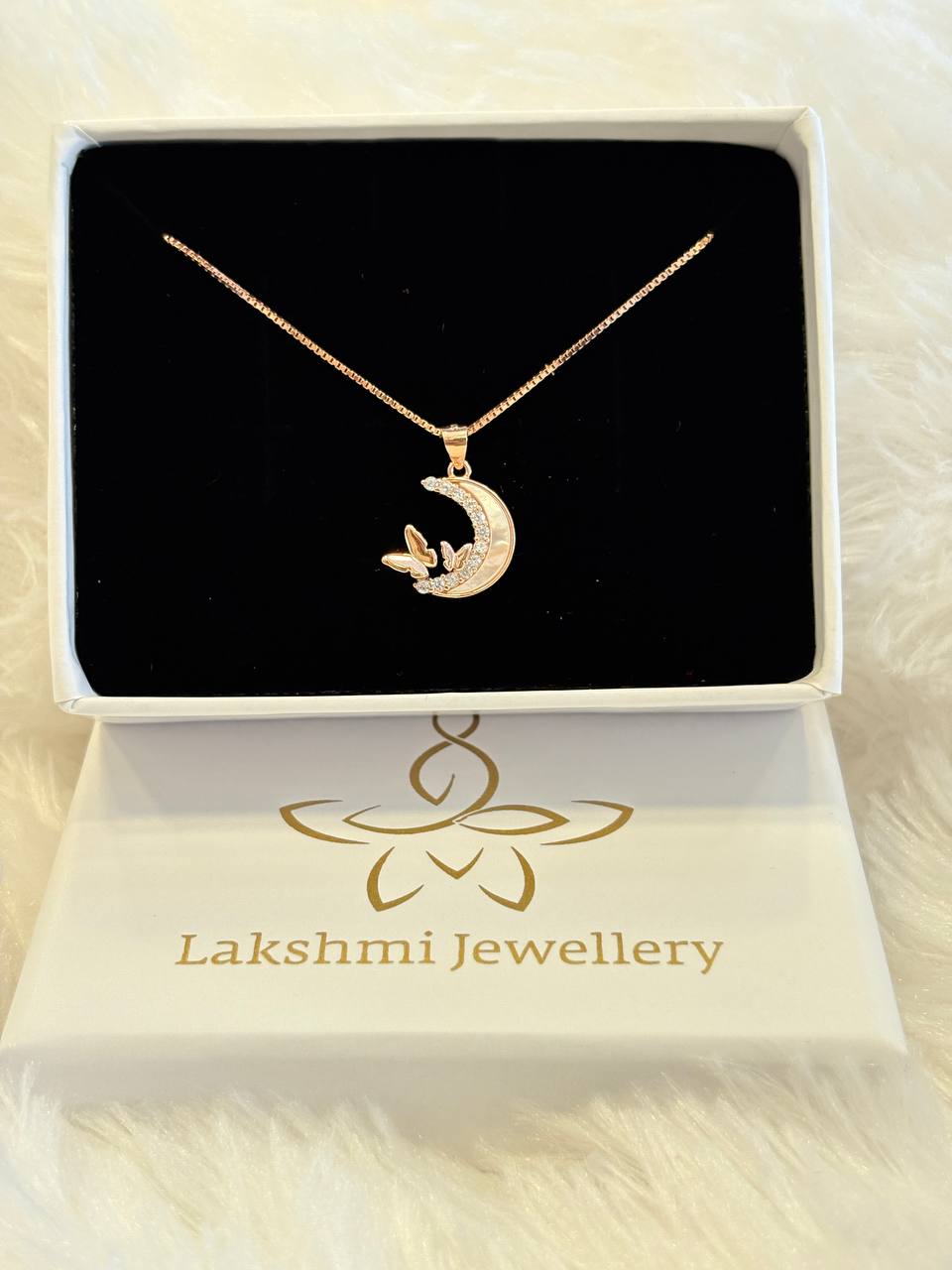 Silver nila butterfly chain with rosegold finish