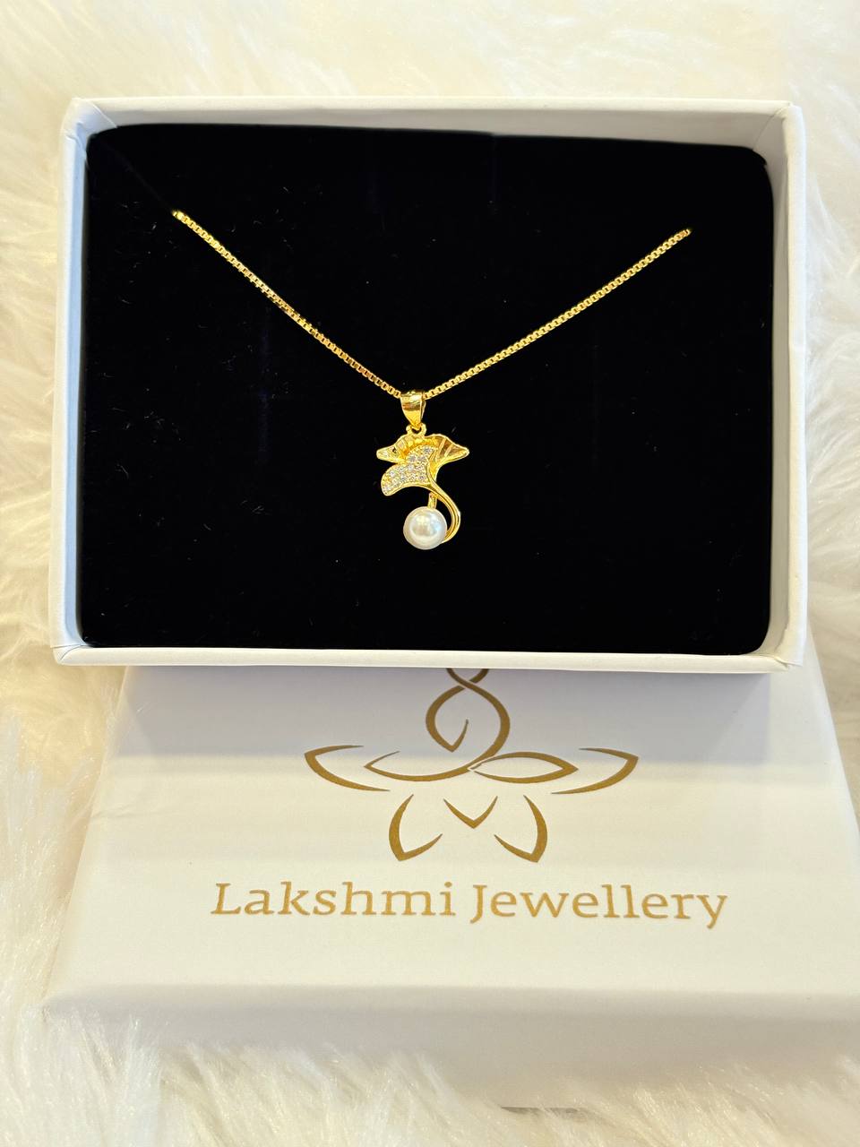 Silver iniya chain with gold finish