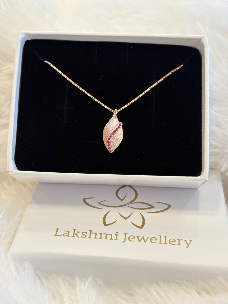 Silver adhirai pink with rosegold finish