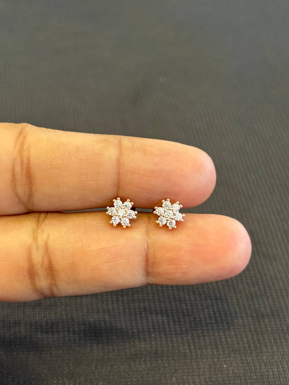 Silver white stone stud with rosegold finish