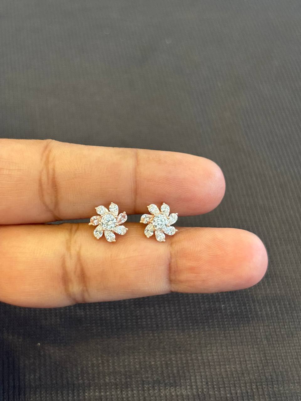 Silver chakraa stud with rosegold finish