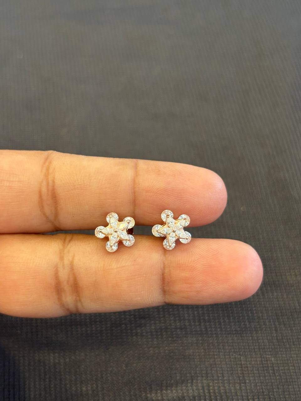 Silver maha stud with gold finish
