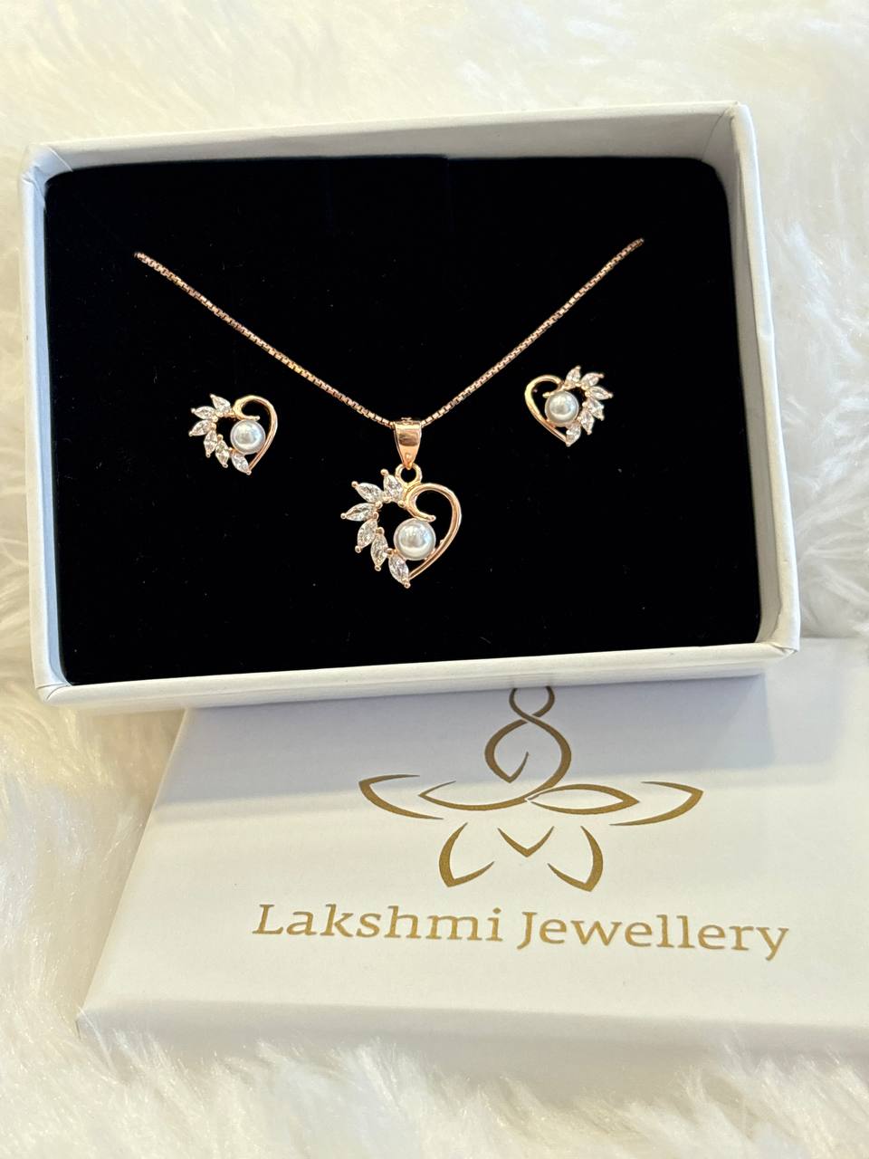 Silver anegha set with rosegold finish