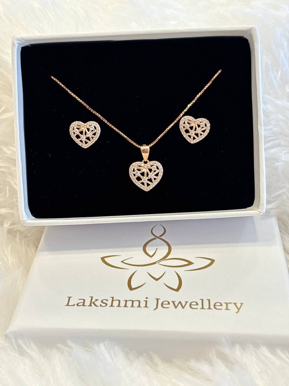 Silver heart set with rosegold finish