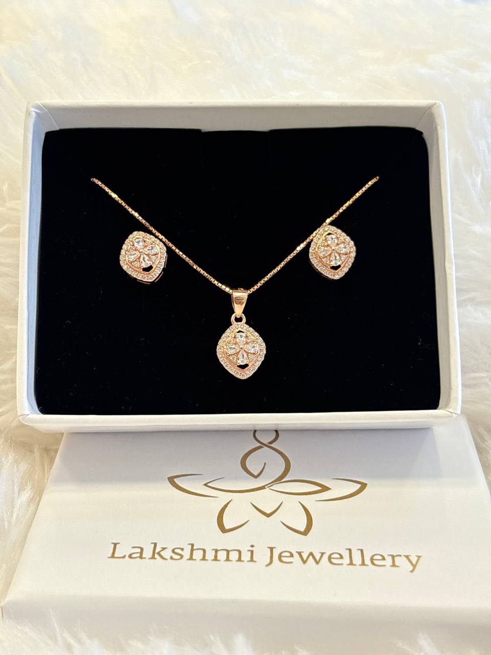 Silver mega set with rosegold finish