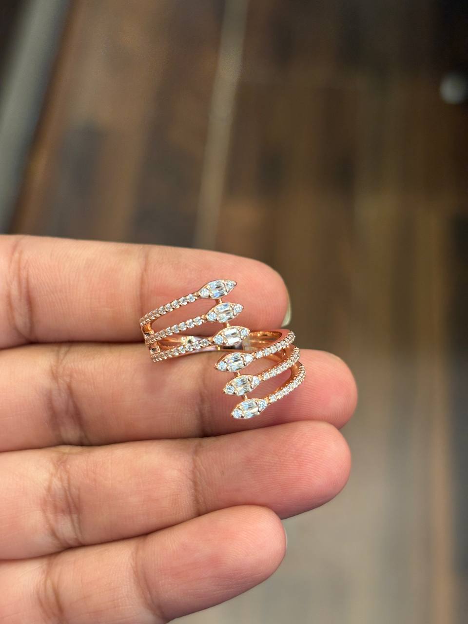 Silver spiral ring with rosegold finish (adjustable)