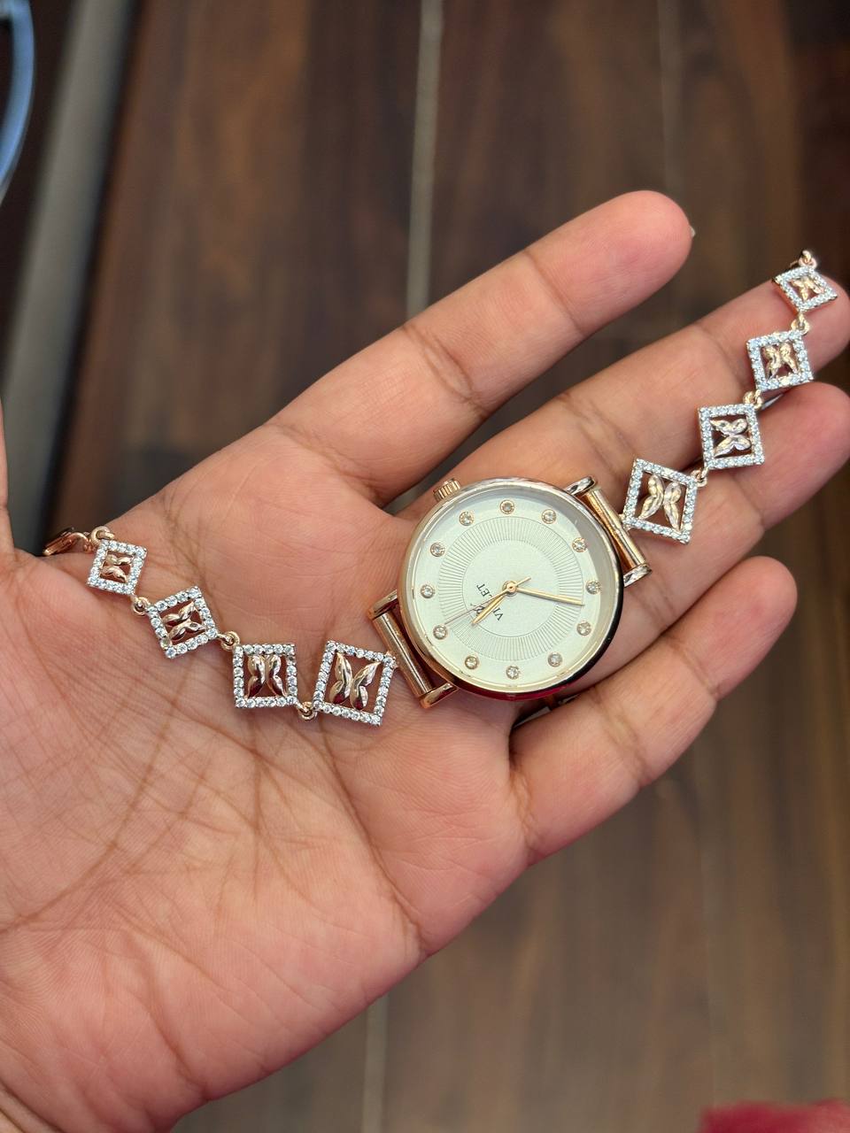 Silver nova watch with rosegold finish