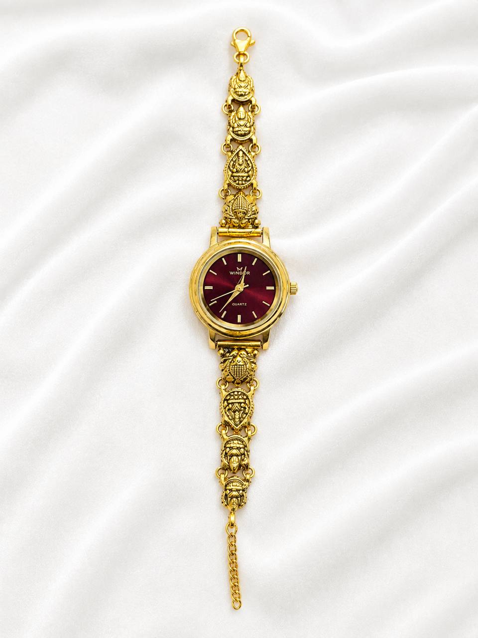 Silver sia watch with adjustable rings