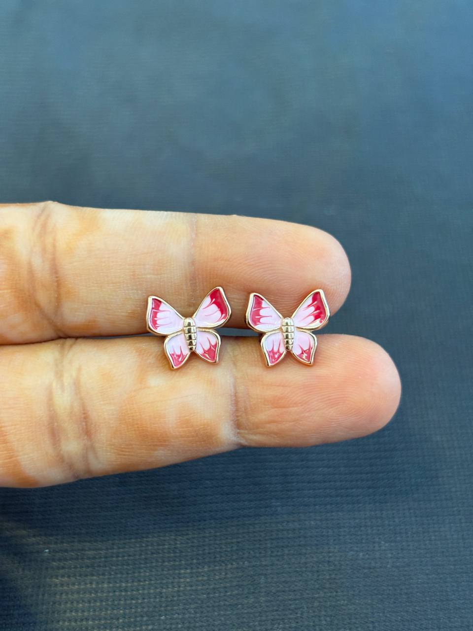 Silver pinky butterfly stud with rosegold finish