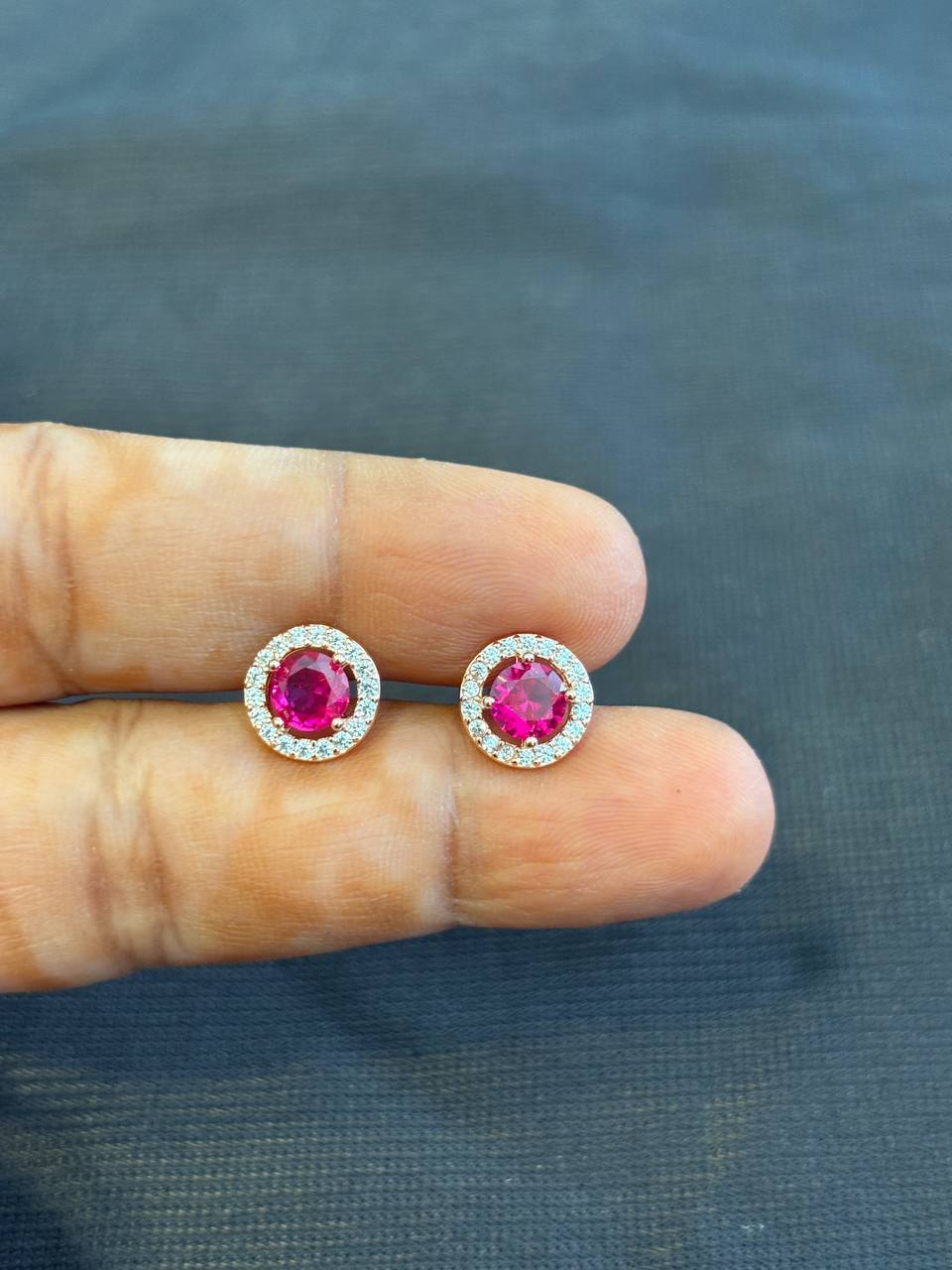 Silver anvi pink stud with rosegold finish