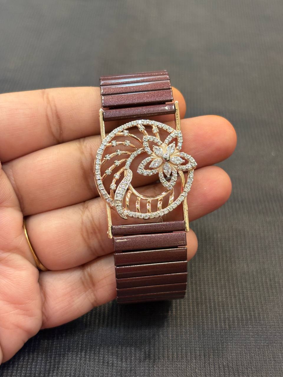 Silver madhavi wrist band with rosegold finish