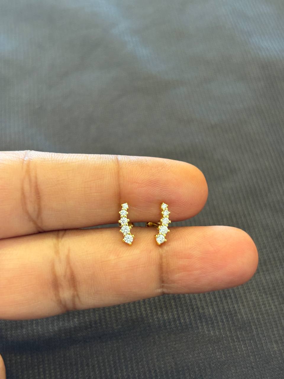Silver kavya stud with gold finish