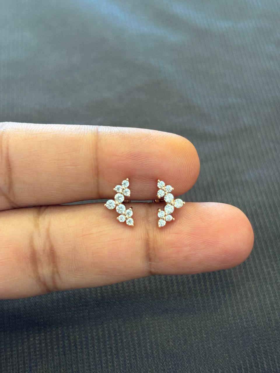 Silver shreya stud with rosegold finish