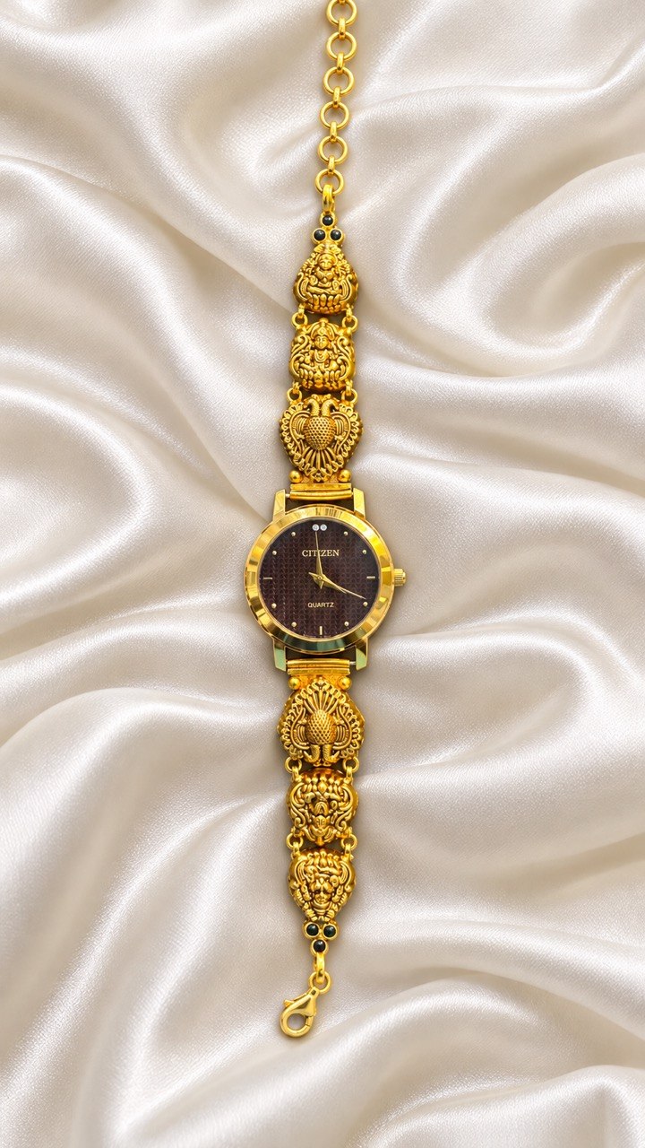 Silver nila watch with antique finish