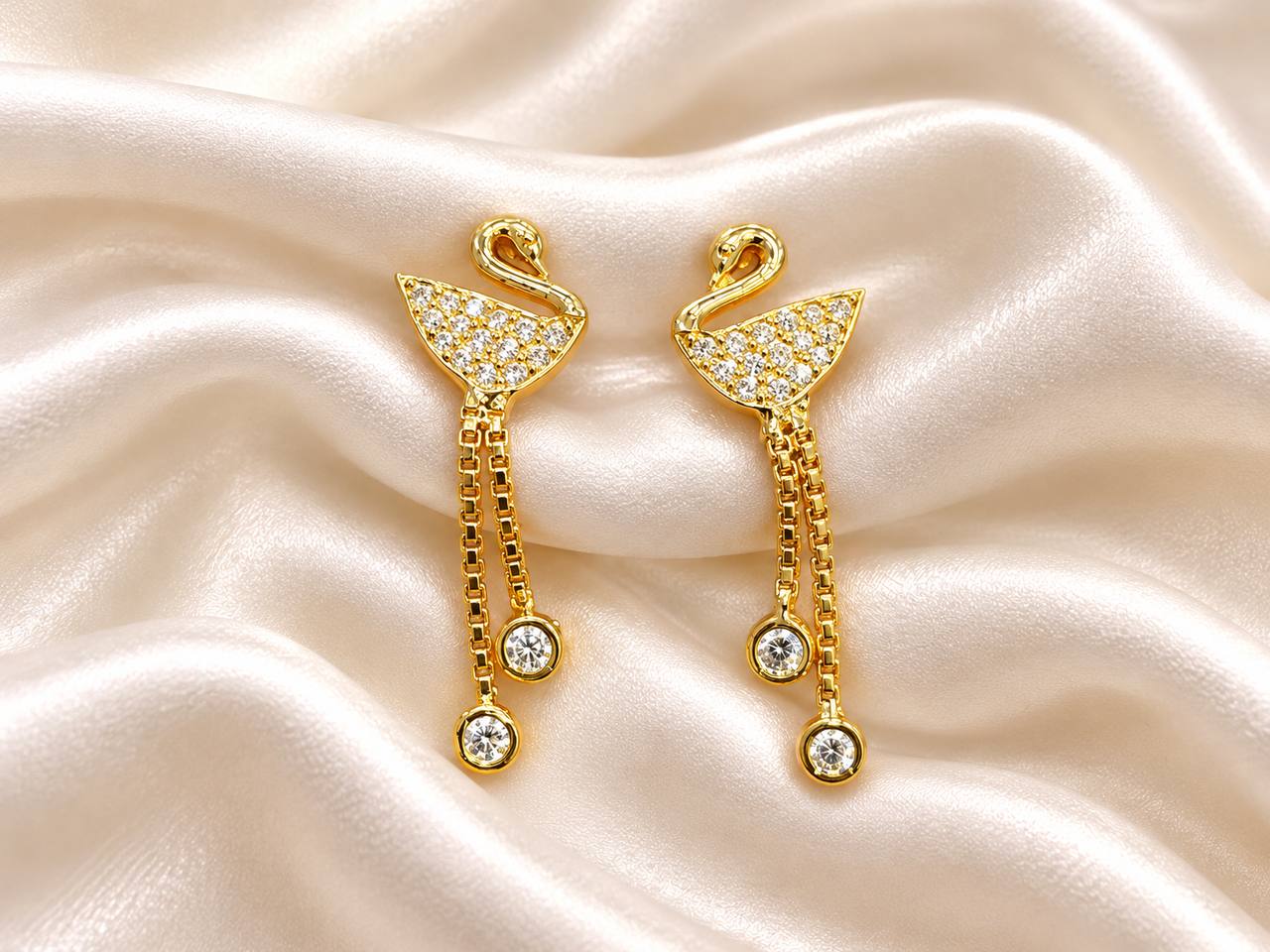 Silver ziya stud with gold finish