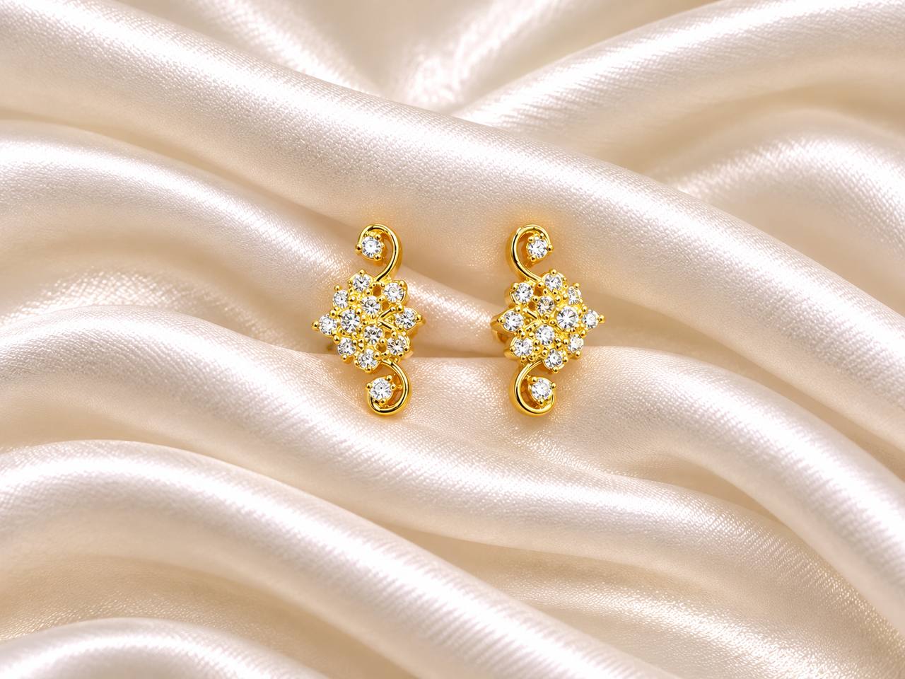 Silver neya stud with gold finish