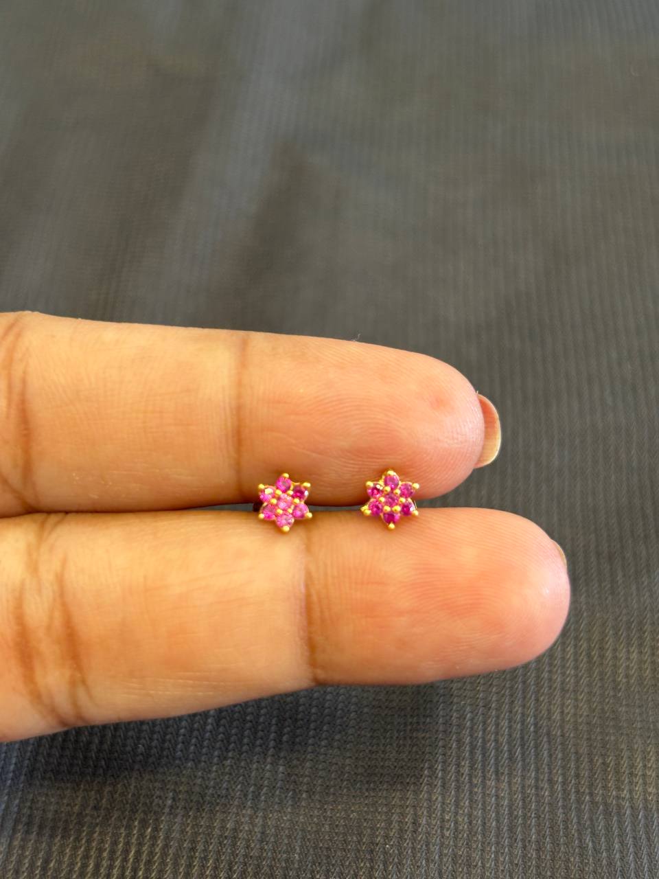 Silver zivara pink second stud with gold finish