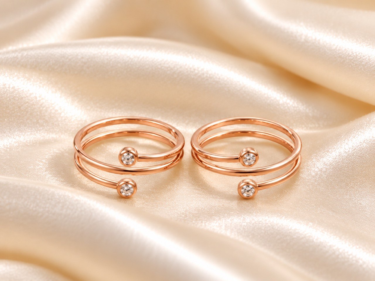 Silver lia white toe ring with rosegold finish