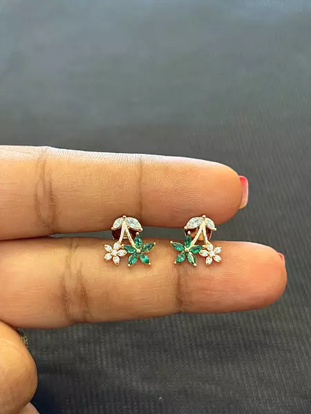 silver Bouquet green stud with rose gold finish