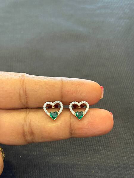 silver heart green stone with rosegold finish