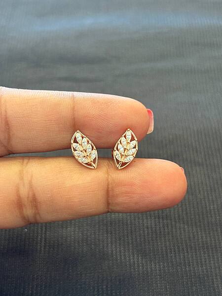 silver leaf line stud with rosegold finish