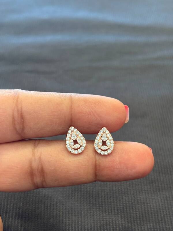 silver drewdrop stud with rosegold finish