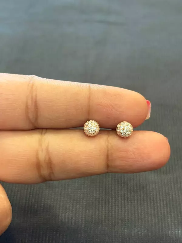 silver stone round stud with rosegold finish