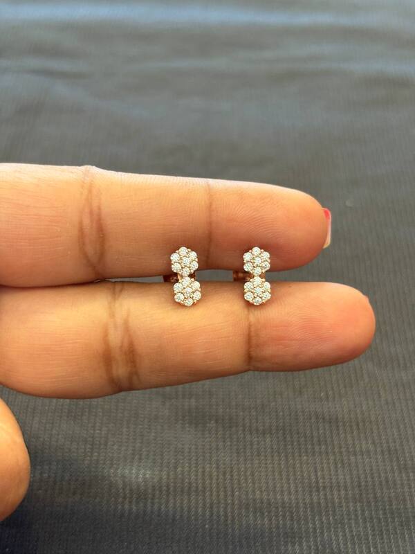 silver double flower stud with rosegold finish