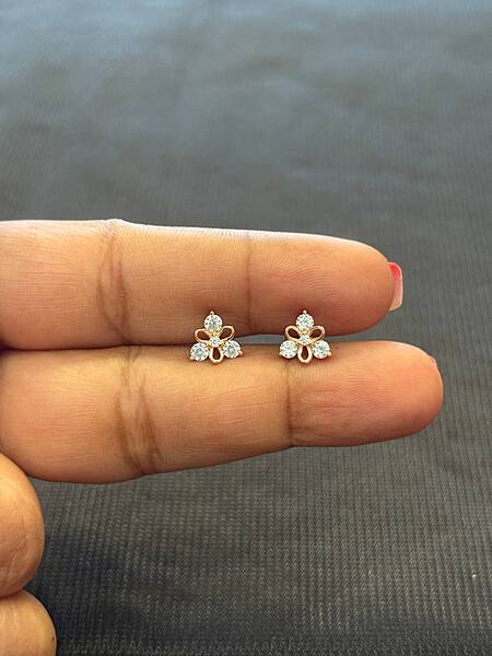 silver trio stud with rosegold finish