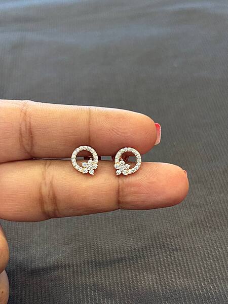 silver petalpop stud with rosegold finish