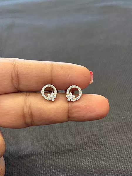 silver petalpop stud with rosegold finish