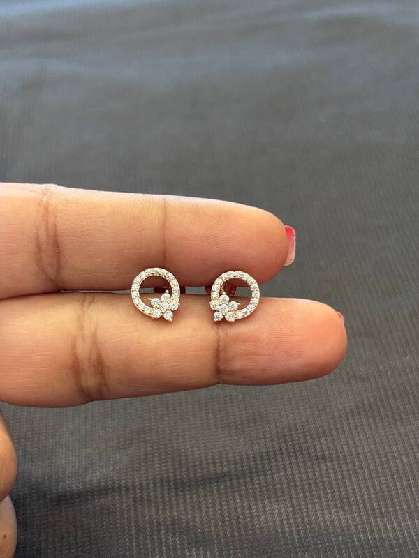 silver petalpop stud with rosegold finish