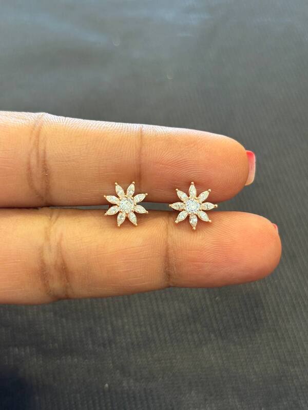 silver sunny stud with rosegold finish