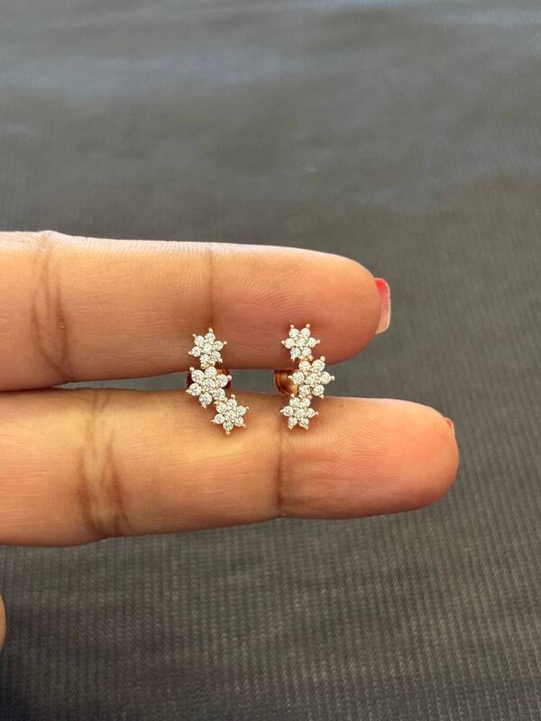 silver three flower stud with rosegold finish