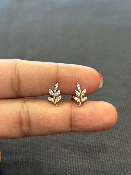 silver leaf stud with rose gold finish