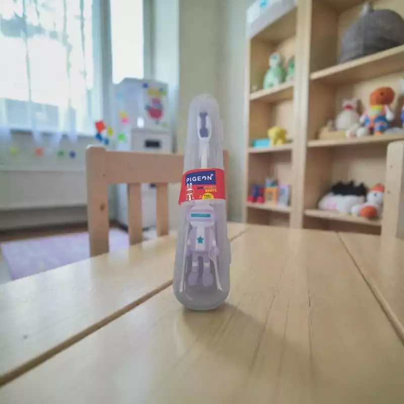 PIGEON KIDS BRUSH