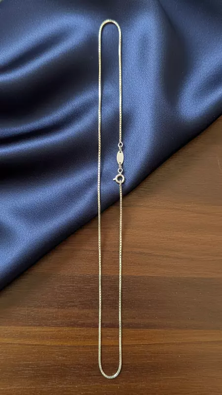 18 kt Gold Infinite Square Italian Chain
