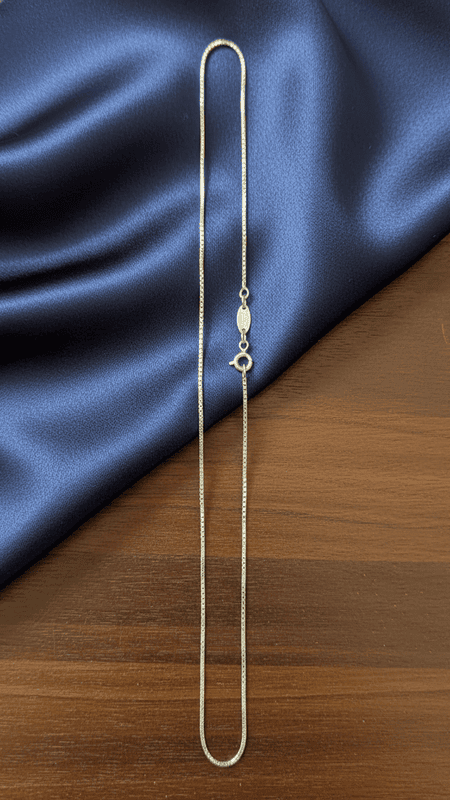 18 kt Gold Infinite Square Italian Chain