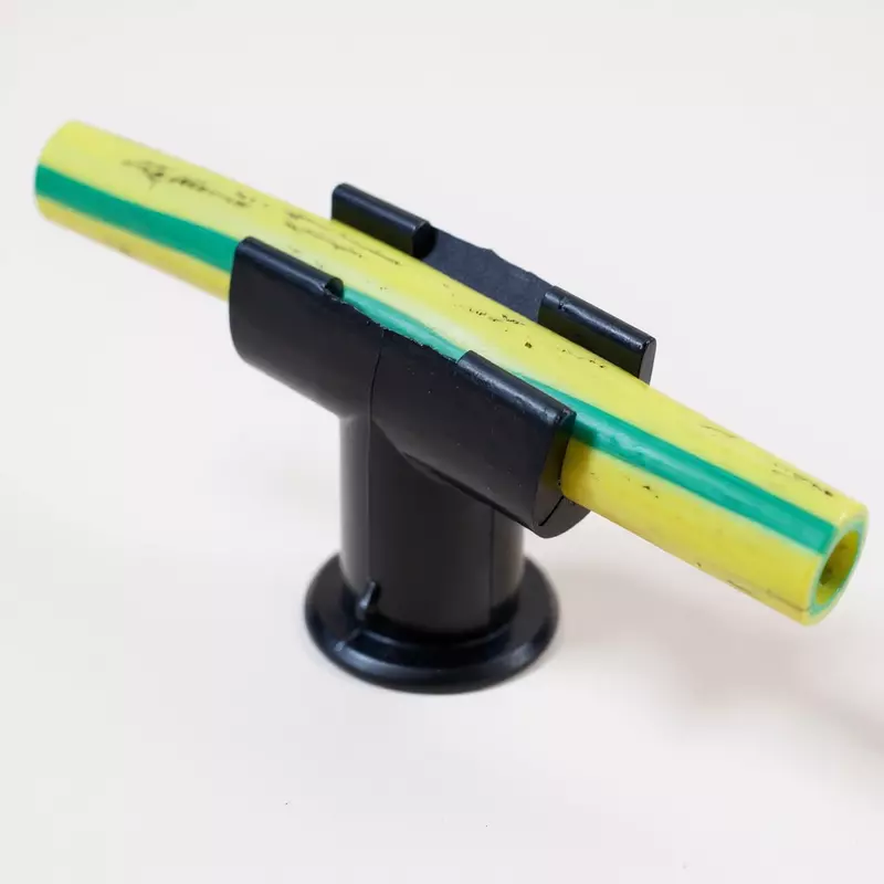 Nylon Cable Holder Clip (For 50 Sq.mm Aluminium Earthing Cable)