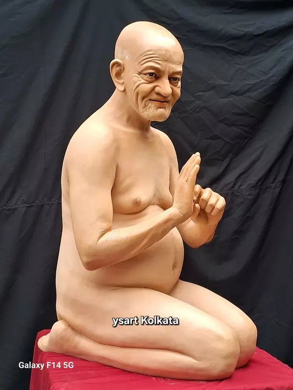 ACHARYA SRI VIDYASAGAR MAHARAJ STATUE