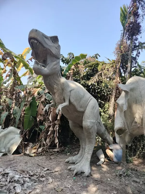 Handmade large fibre animal statue with detailed design