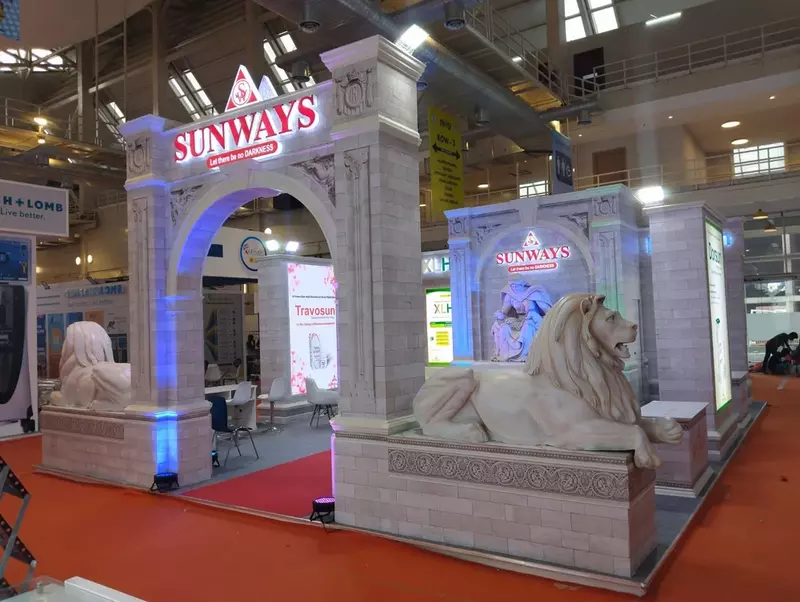 Decorative Fibre Glass Lion Figurine – YS Art Kolkata