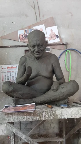 VIDYASAGAR MAHARAJ STATUE