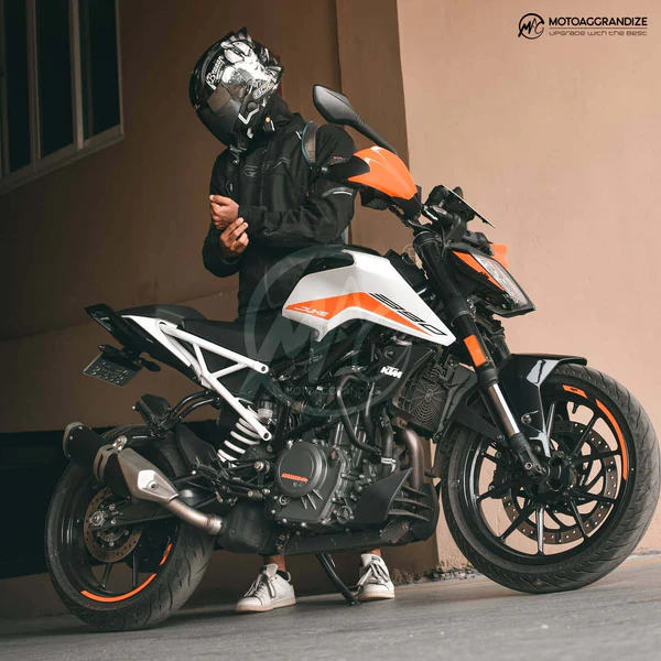 Motoaggrandize Radiator Guard for KTM Duke 200/390 & KTM RC 390 200/390 (Gen 1 & 2)