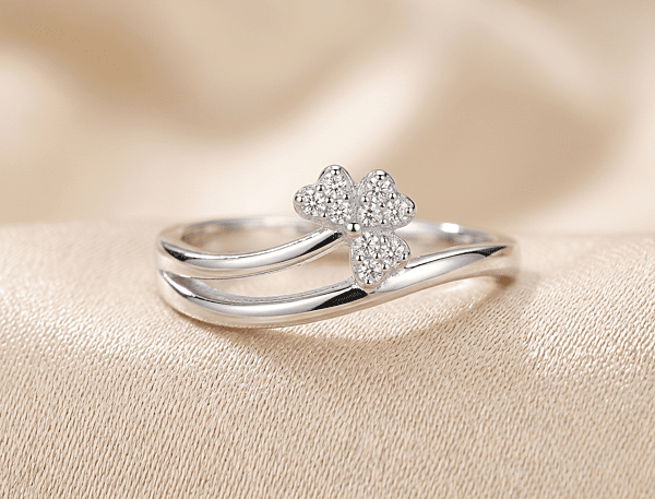 925 Silver Heart-Cluster Bypass Ring